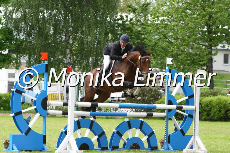 005M6658_Spirit of Leika_L Springen.JPG